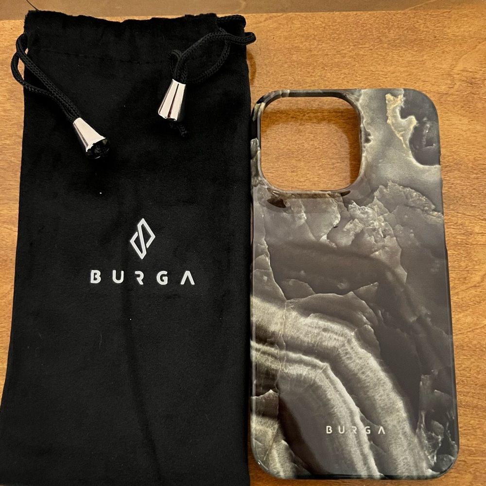 Burga Misty Forest - Green Marble iPhone 13 Pro Snap Case
